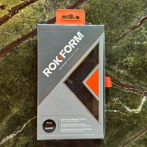NIB: Rokform iPhone 12/12pro case